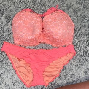 Coral VS bikini